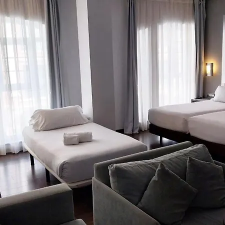 Szálloda Sercotel Coliseo