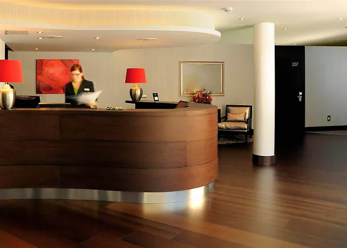 库里森斯考特尔酒店