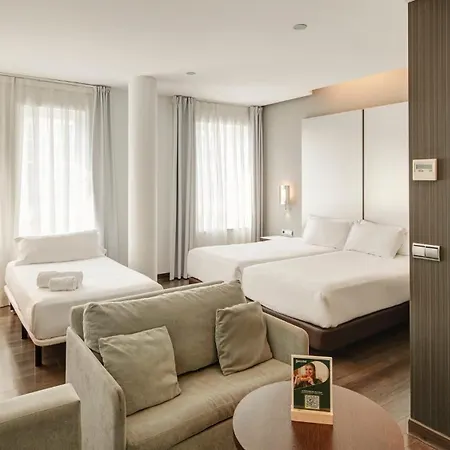 Готель Sercotel Coliseo Більбао