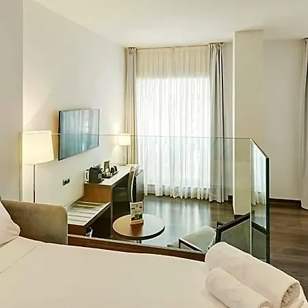Hotel Sercotel Coliseo 4*