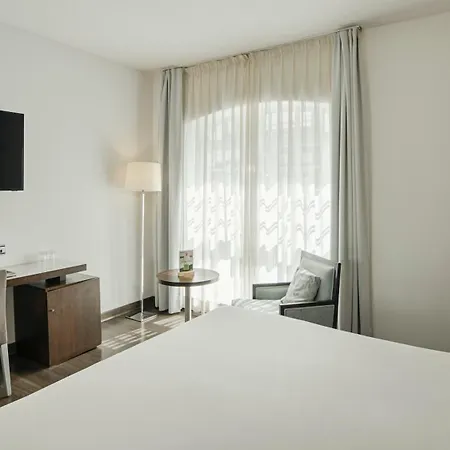 فندق Sercotel Coliseo 4*