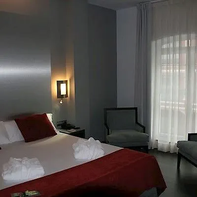 فندق Sercotel Coliseo بلباو