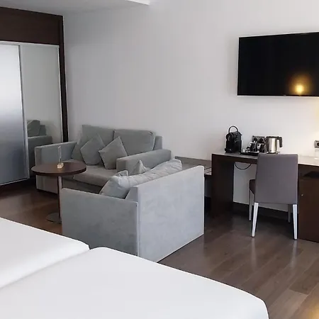 Sercotel Coliseo Готель Більбао