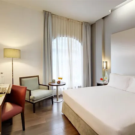Sercotel Coliseo Otel 4*